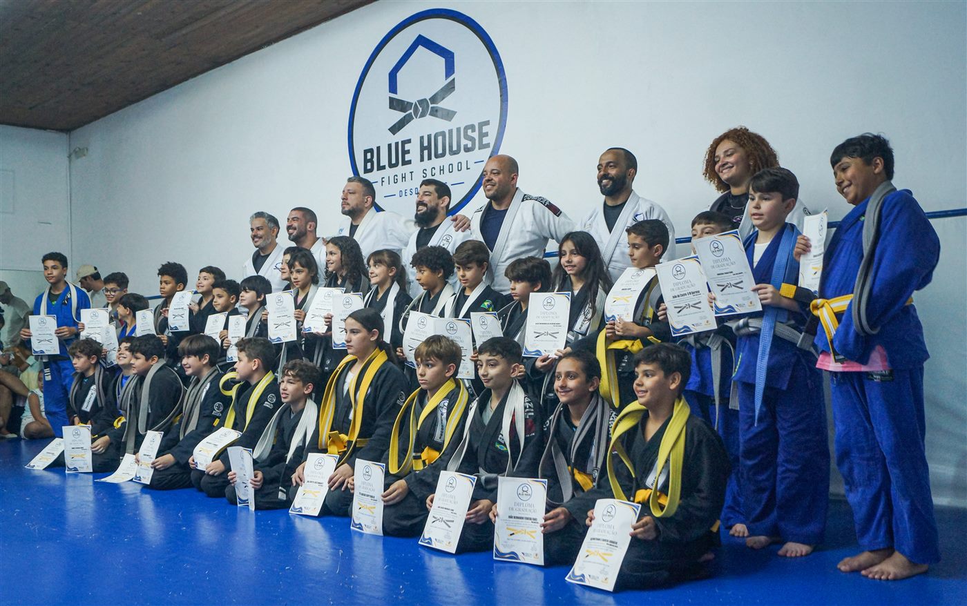 Faixas-pretas da Blue House